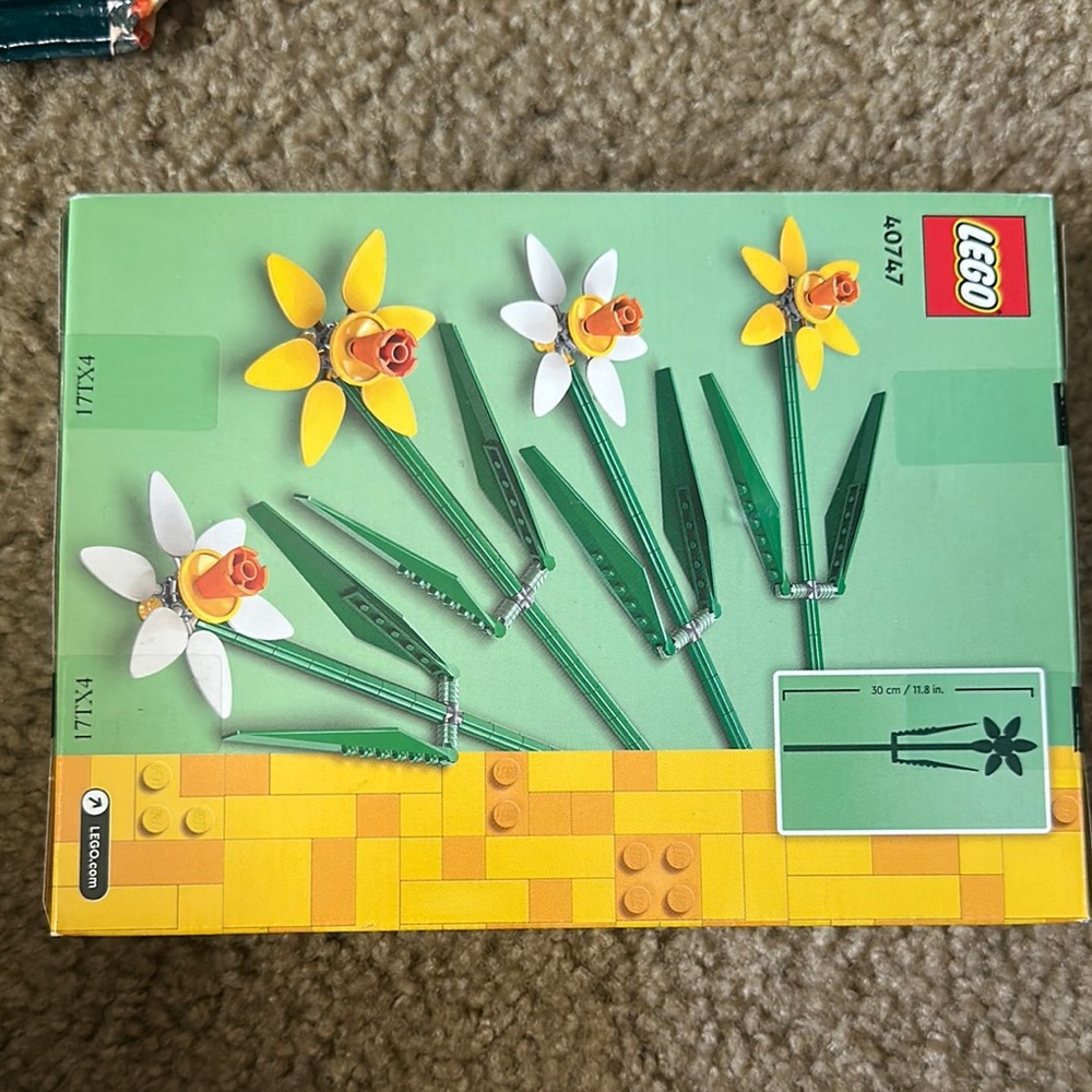 Lego Yellow and White Flower Building Set